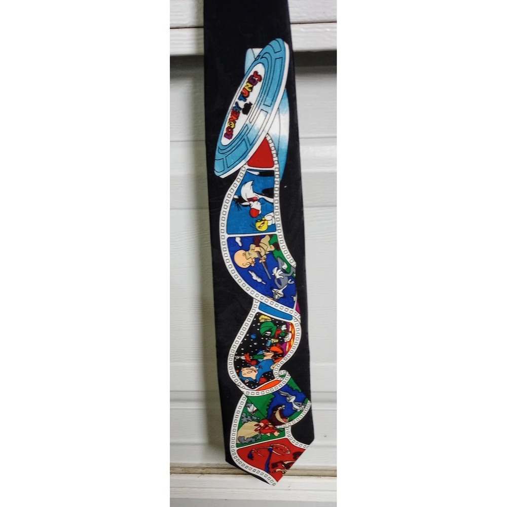 Vintage 1993 Looney Tunes Necktie EUC Bugs Bunny Marvin Tweety Taz
